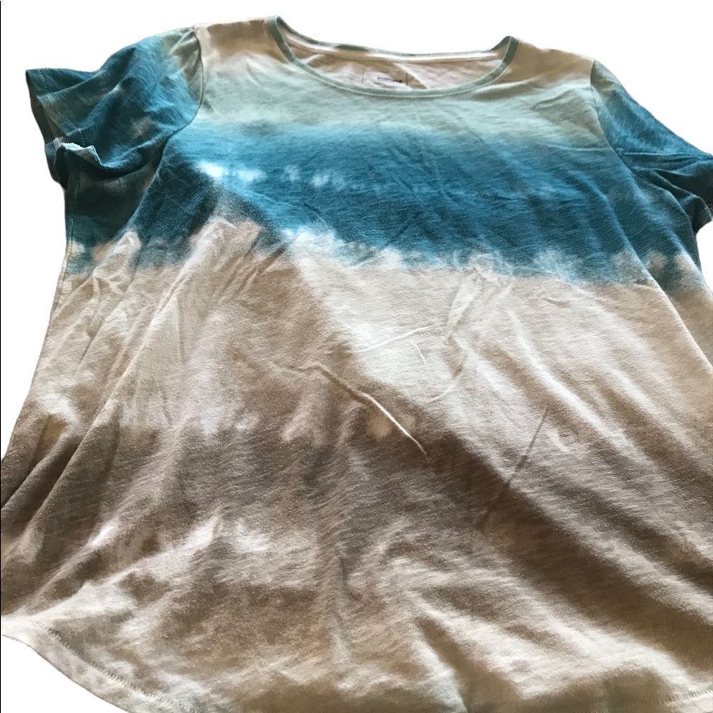 Sonoma tee shirt new without tags